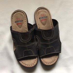 wrangler memory foam sandals